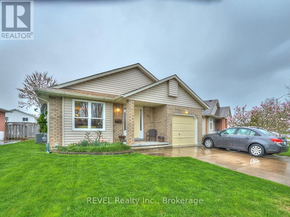7395 Alex Ave, Niagara Falls, ON L2G 7V1