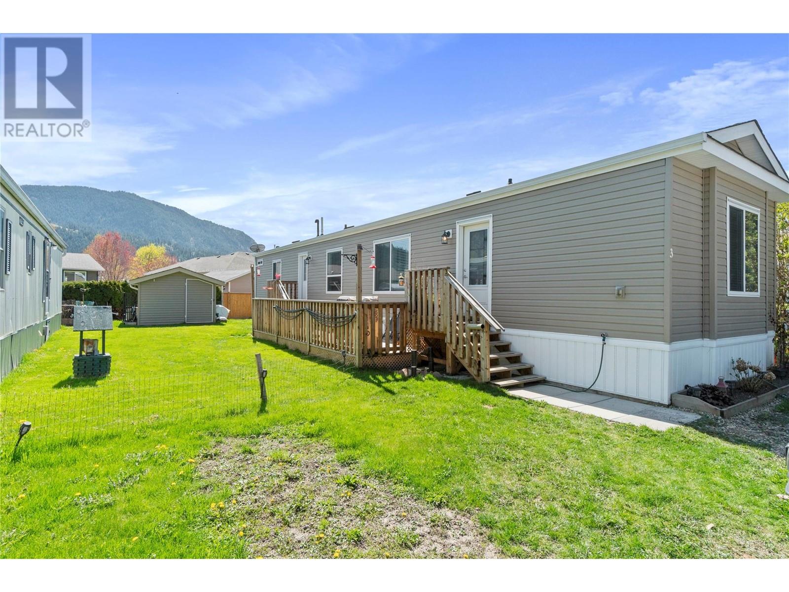 504 Pine Street Unit 3, Chase, BC V0E 1M0