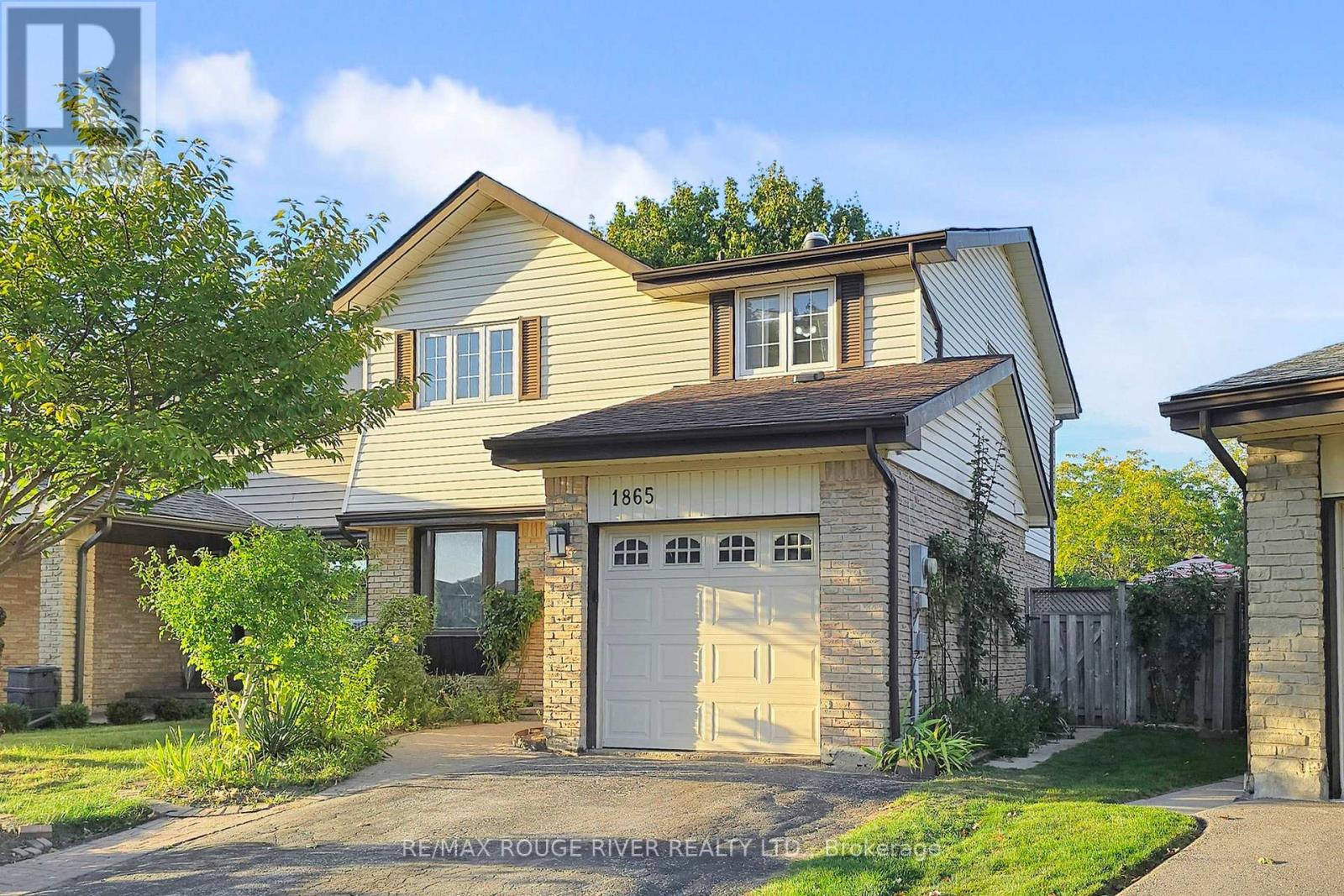 1865 Cricket Ln, Pickering, ON L1V 3J2