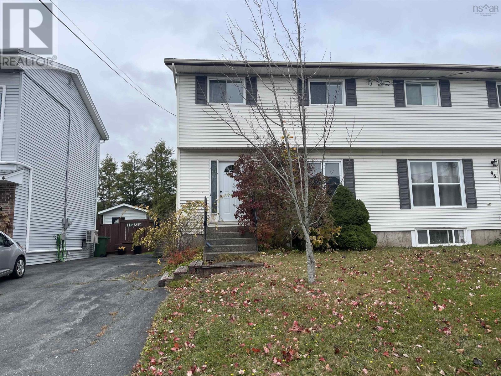 96 Sami Dr, Lower Sackville, NS B4C 3S7