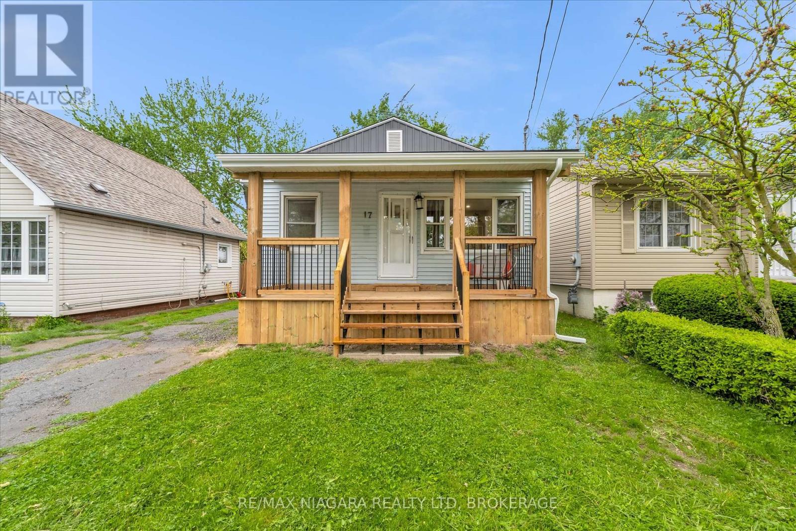 17 Lonsdale Ave N, St. Catharines, ON L2P 1G8