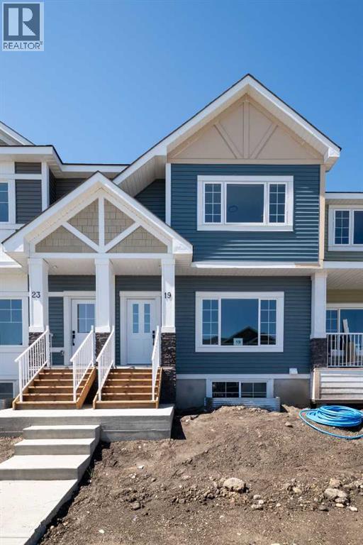 19 Baysprings Ter SW, Airdrie, AB T4B 4A7