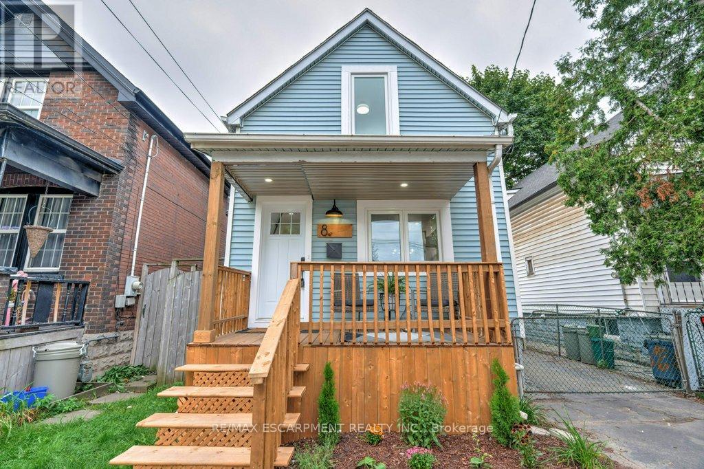 8 Whitfield Ave, Hamilton, ON L8L 4B4