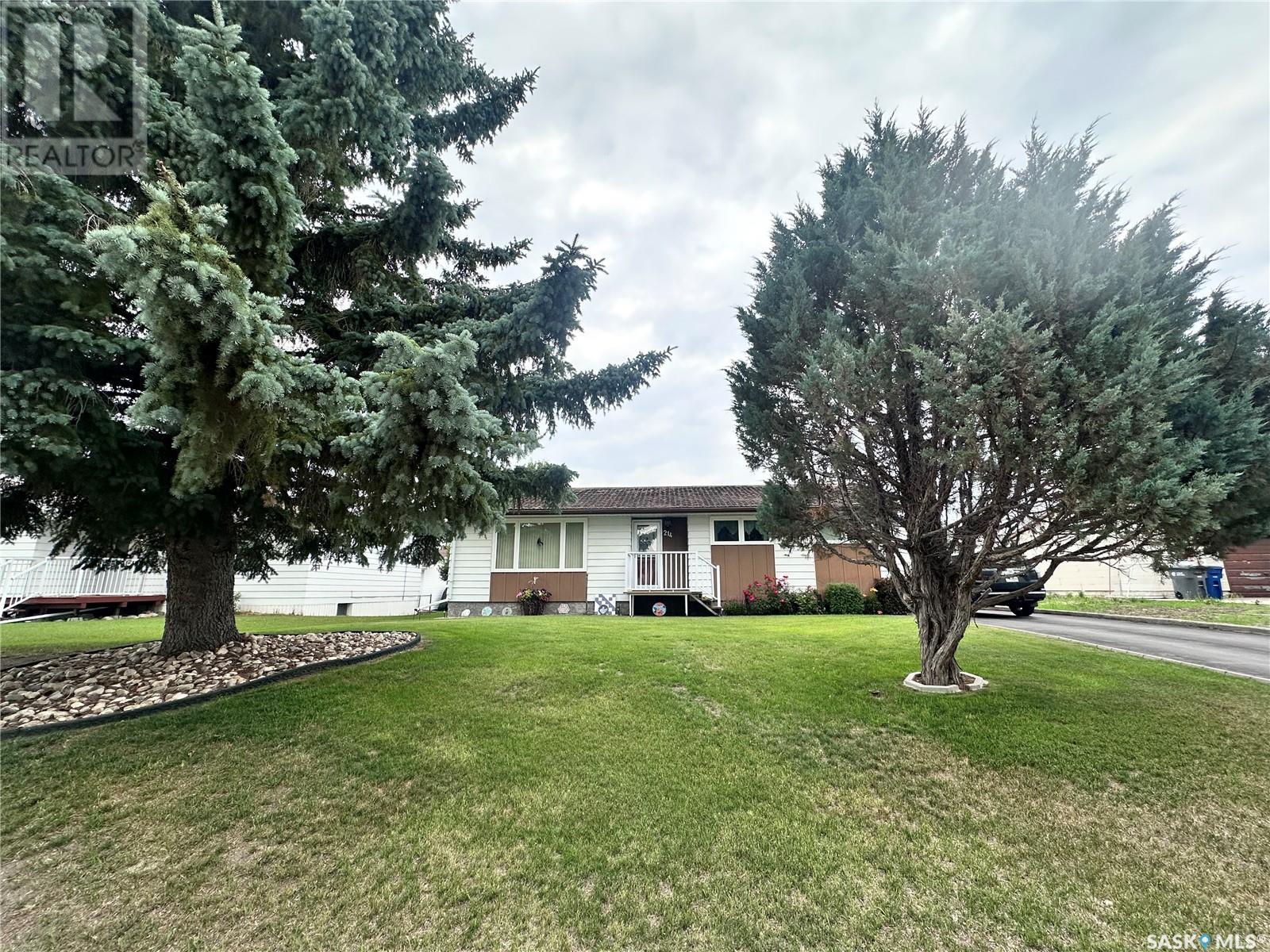 214 Edwards St, Strasbourg, SK S0G 4V0