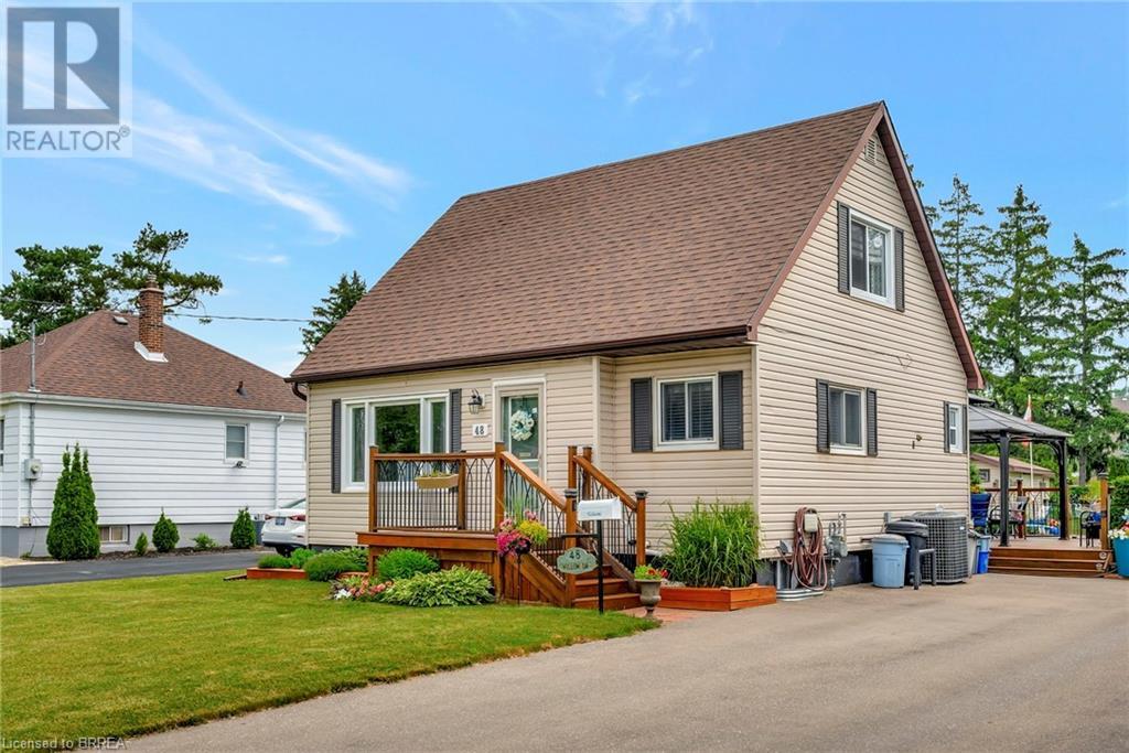 48 Willow Dr, Brantford, ON N3R 2W4