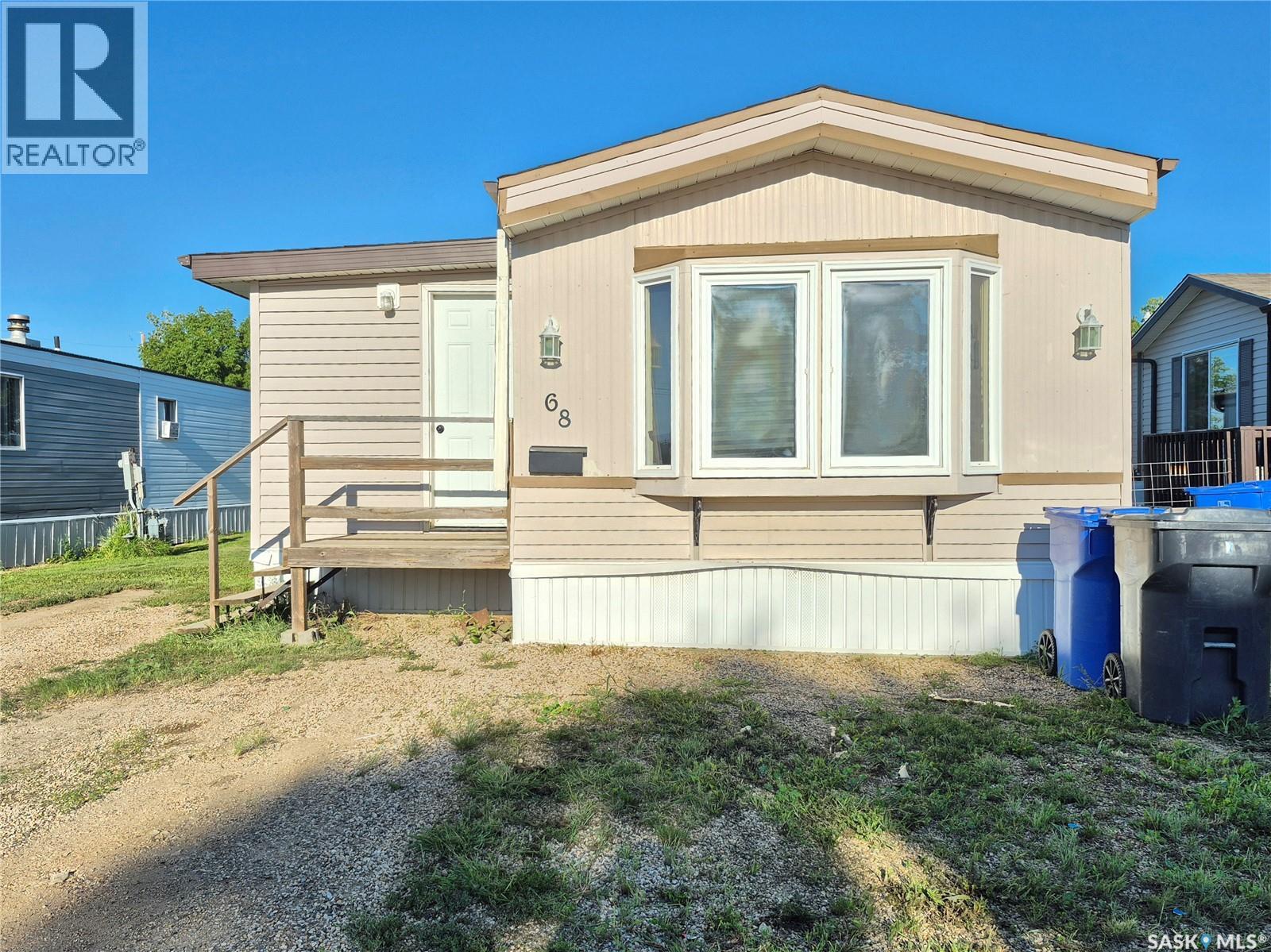 106 1st Avenue Sw Unit 68, Weyburn, SK S4H 2J1