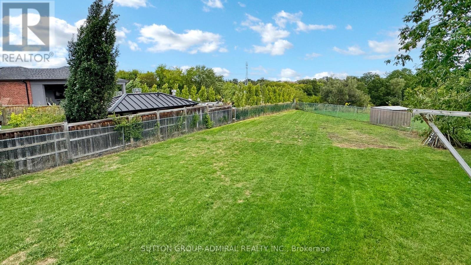 101 Dunstan Cres, Vaughan, ON L4L 3W5