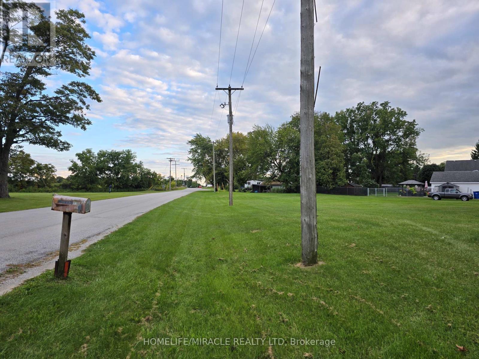 000 Oak St, Chatham-kent Bothwell, ON N0P 1C0