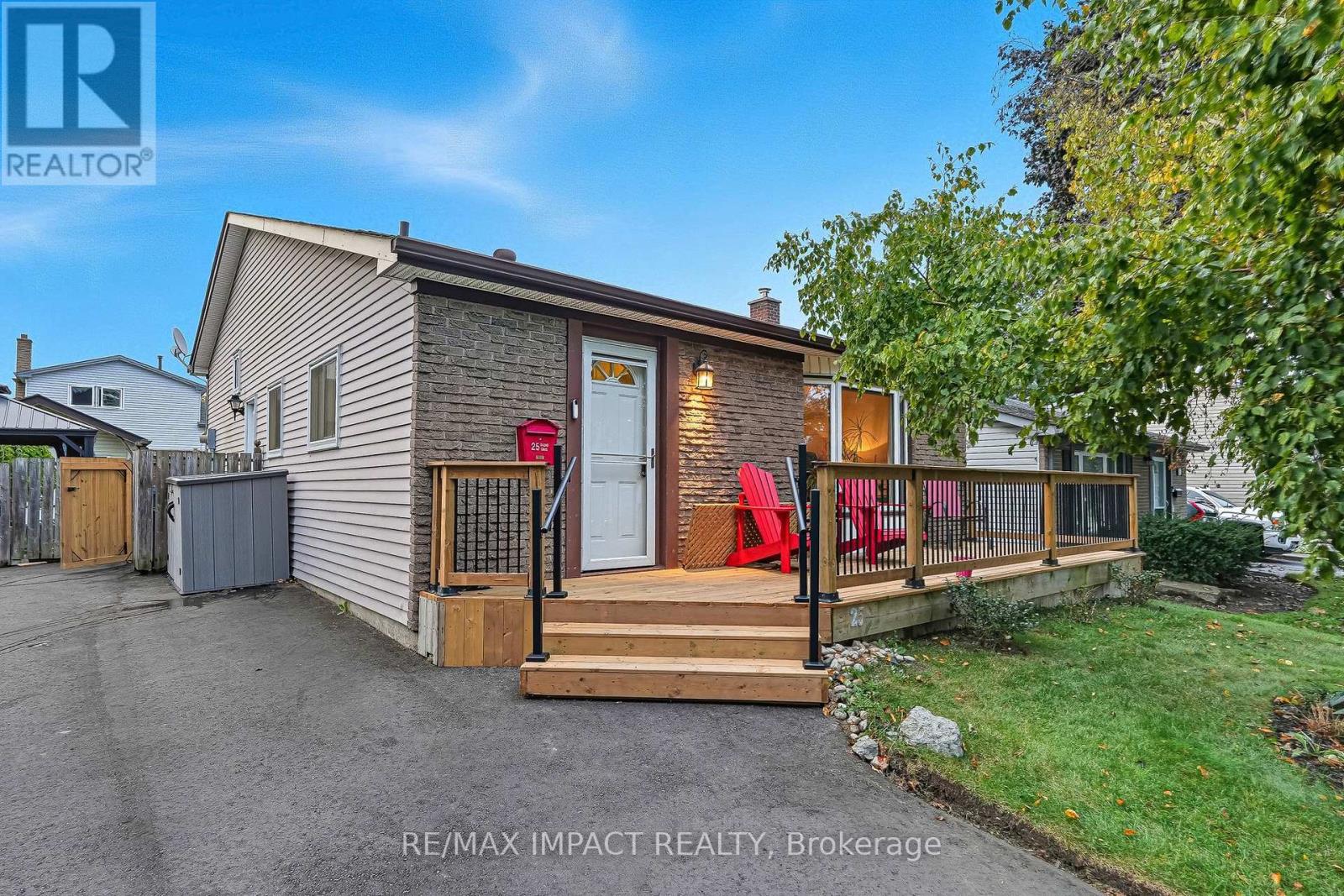 25 Roser Cres, Clarington, ON L1C 3N7