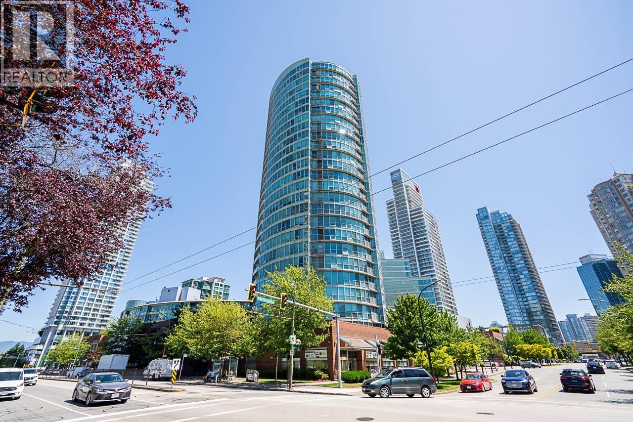 6088 Willingdon Avenue Unit 1702, Burnaby, BC V5H 4V2