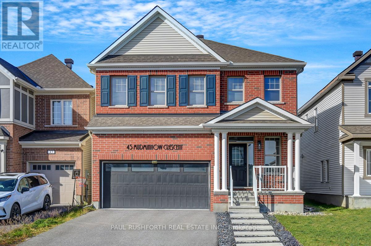 45 Mudminnow Cres, Ottawa, ON K4A 5H9