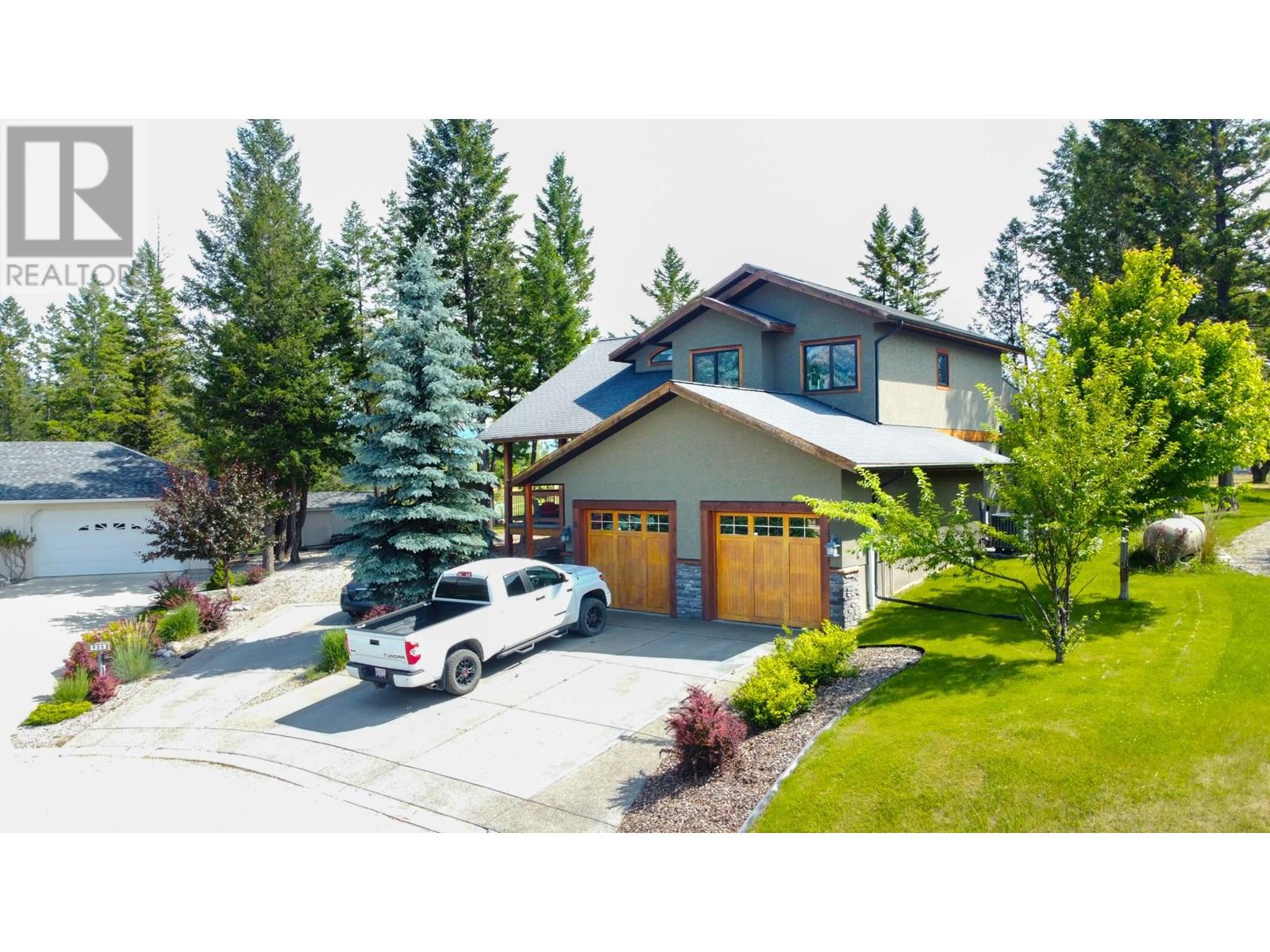 640 Upper Lakeview Road Unit 29, Invermere, BC V0A 1K3