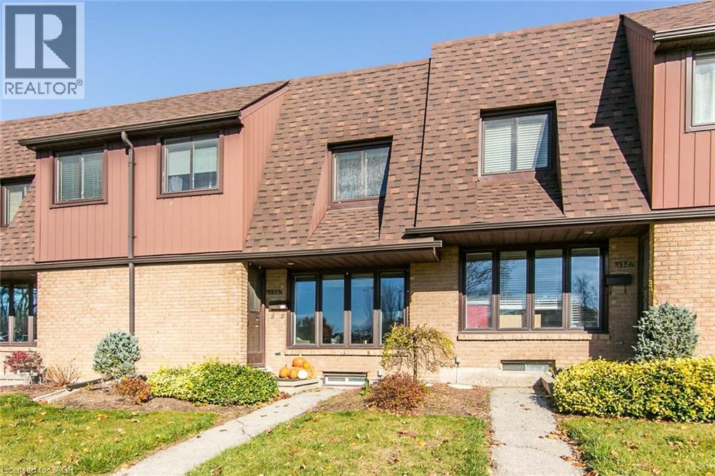 130 Kingswood Drive Unit 33, Kitchener, ON N2E 1S9