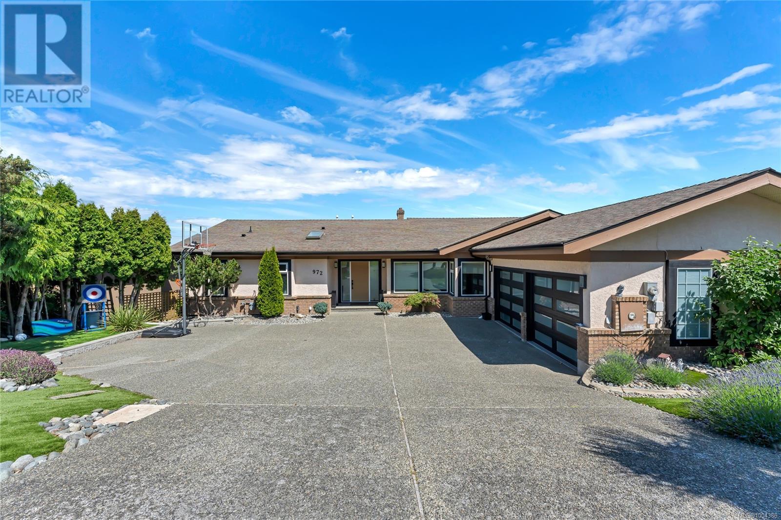 972 Seapearl Pl, Saanich, BC V8Y 2X2