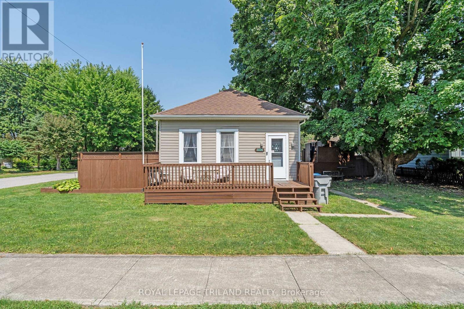 8026 Centre St, Brooke-Alvinston, ON N0N 1A0