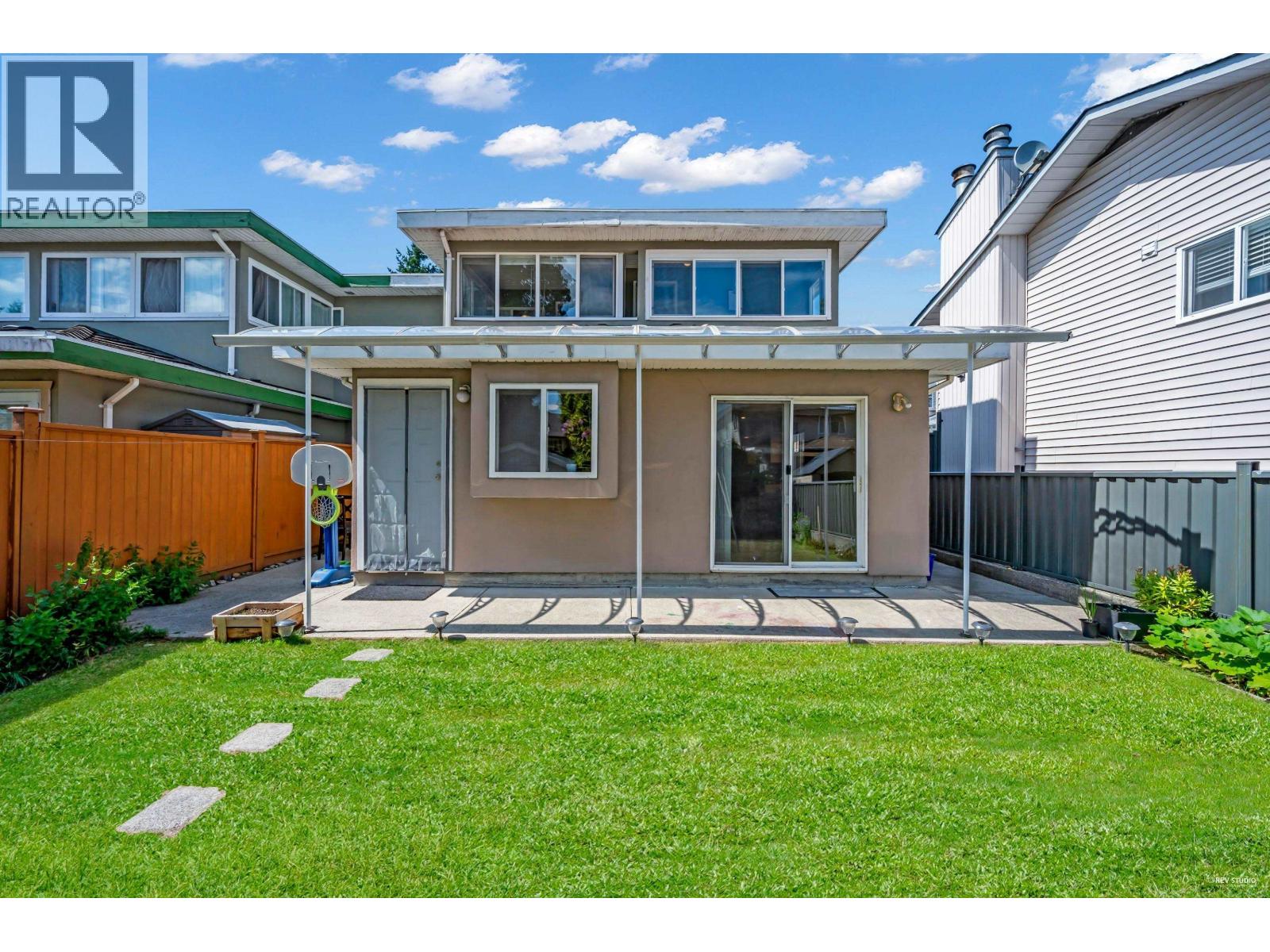 7222 16th Avenue, Burnaby, BC V3N 1N5