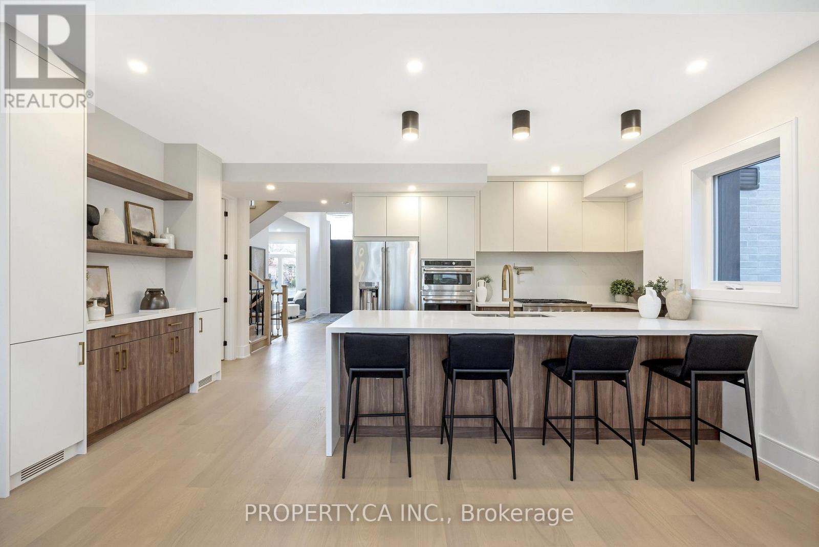 348 Kingsleigh Ct, Milton, ON L9T 1X7