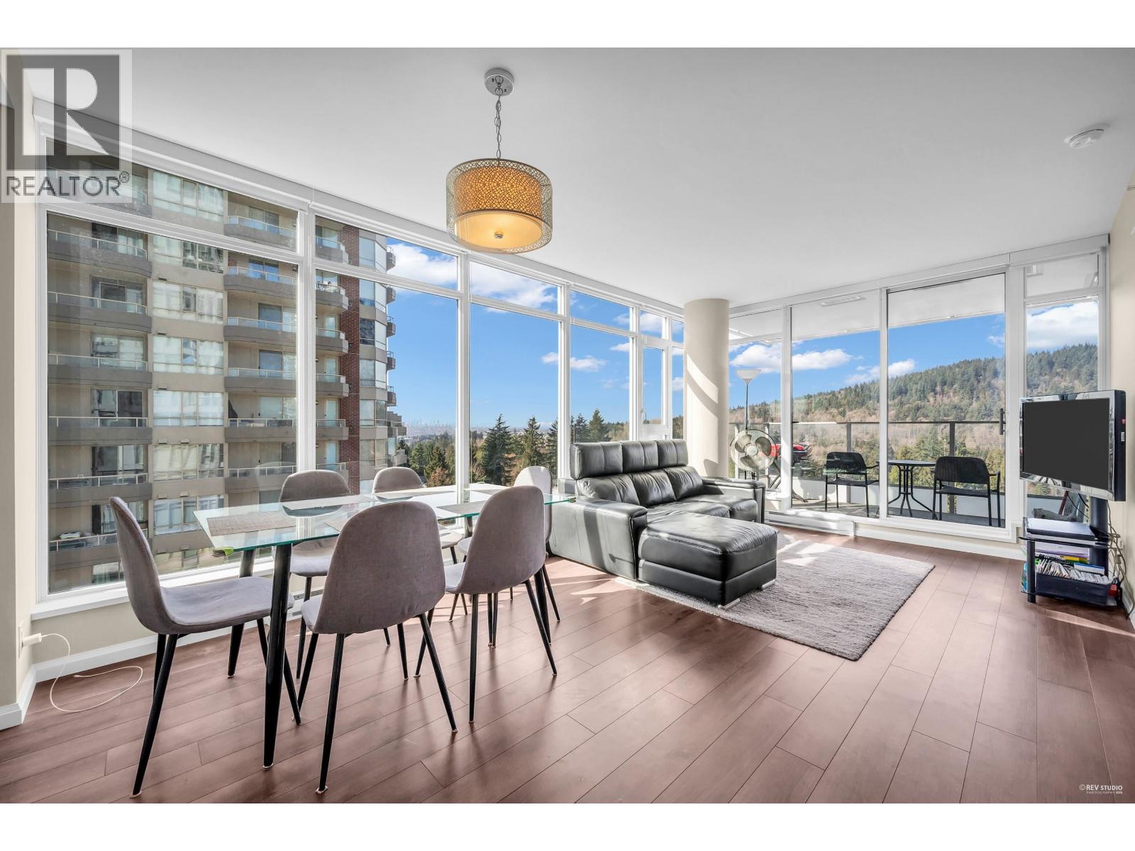 520 Como Lake Avenue Unit 1002, Coquitlam, BC V3J 0E8