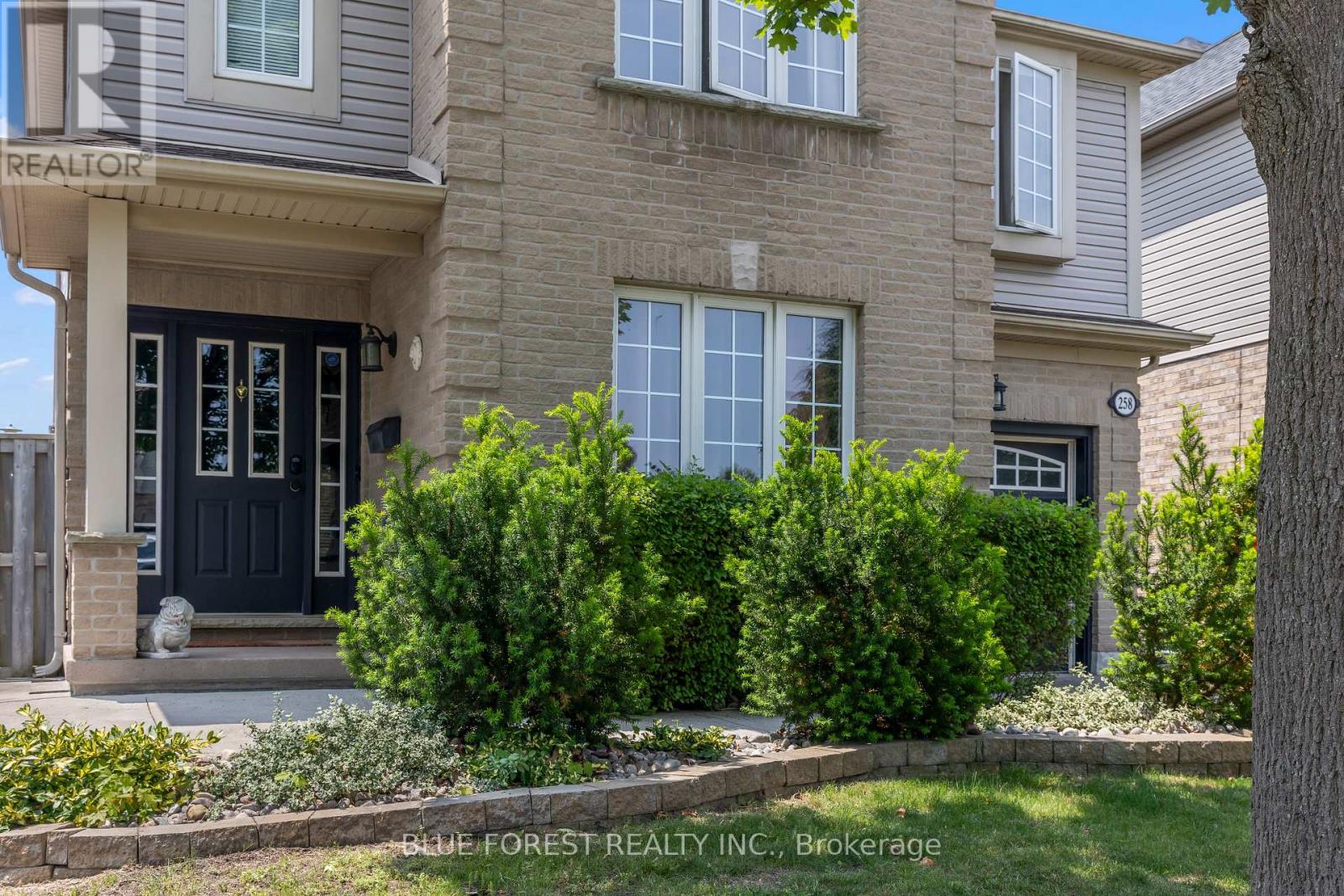258 S Leaksdale Cir, London, ON N6M 1K3