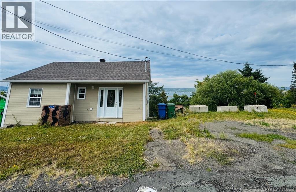 327 Victoria St, Dalhousie, NB E8C 2T7