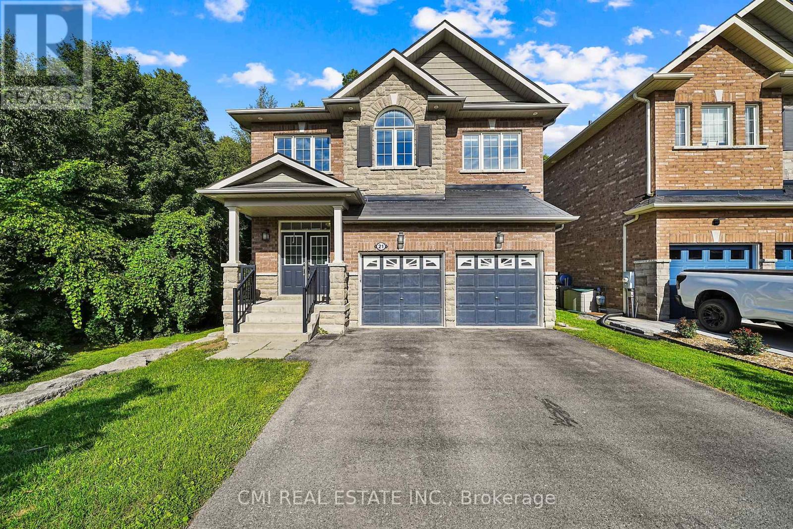 21 Scotia Rd, Georgina, ON L0E 1R0