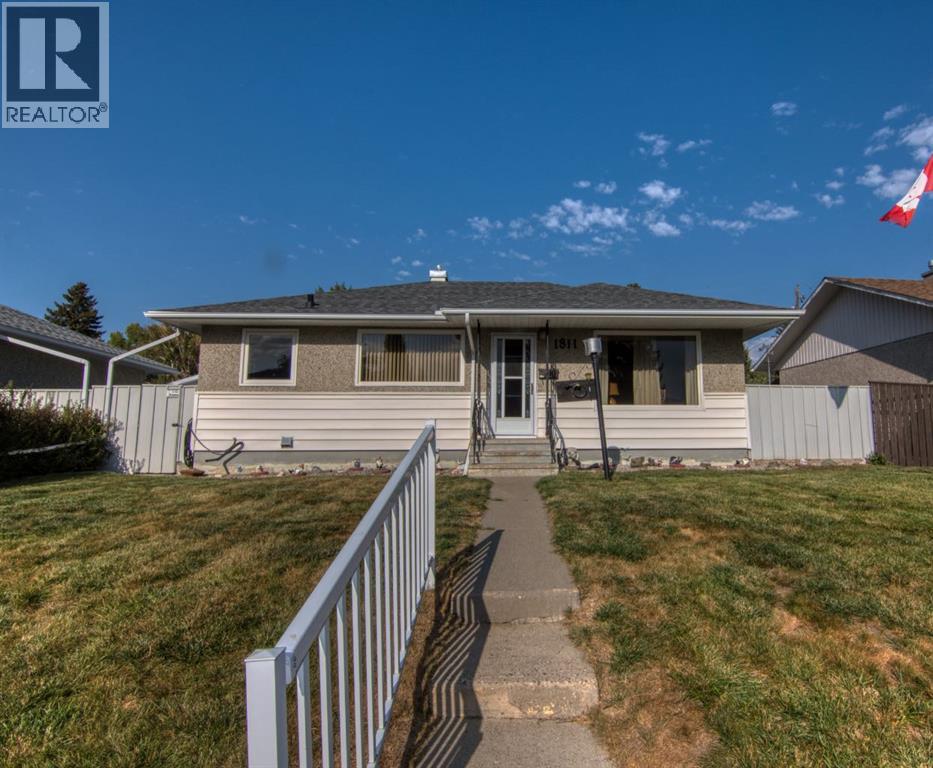 19 Ave S Unit 1811, Lethbridge, AB T1K 1E3