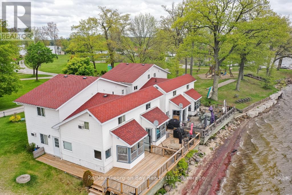 1230 Grandview Lodge Road #3, Severn, ON P0E 1N0