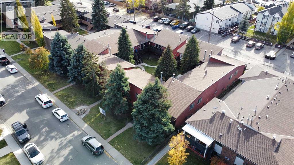 4607 73 Street Northwest #1 12, Calgary, AB T3B 2M3