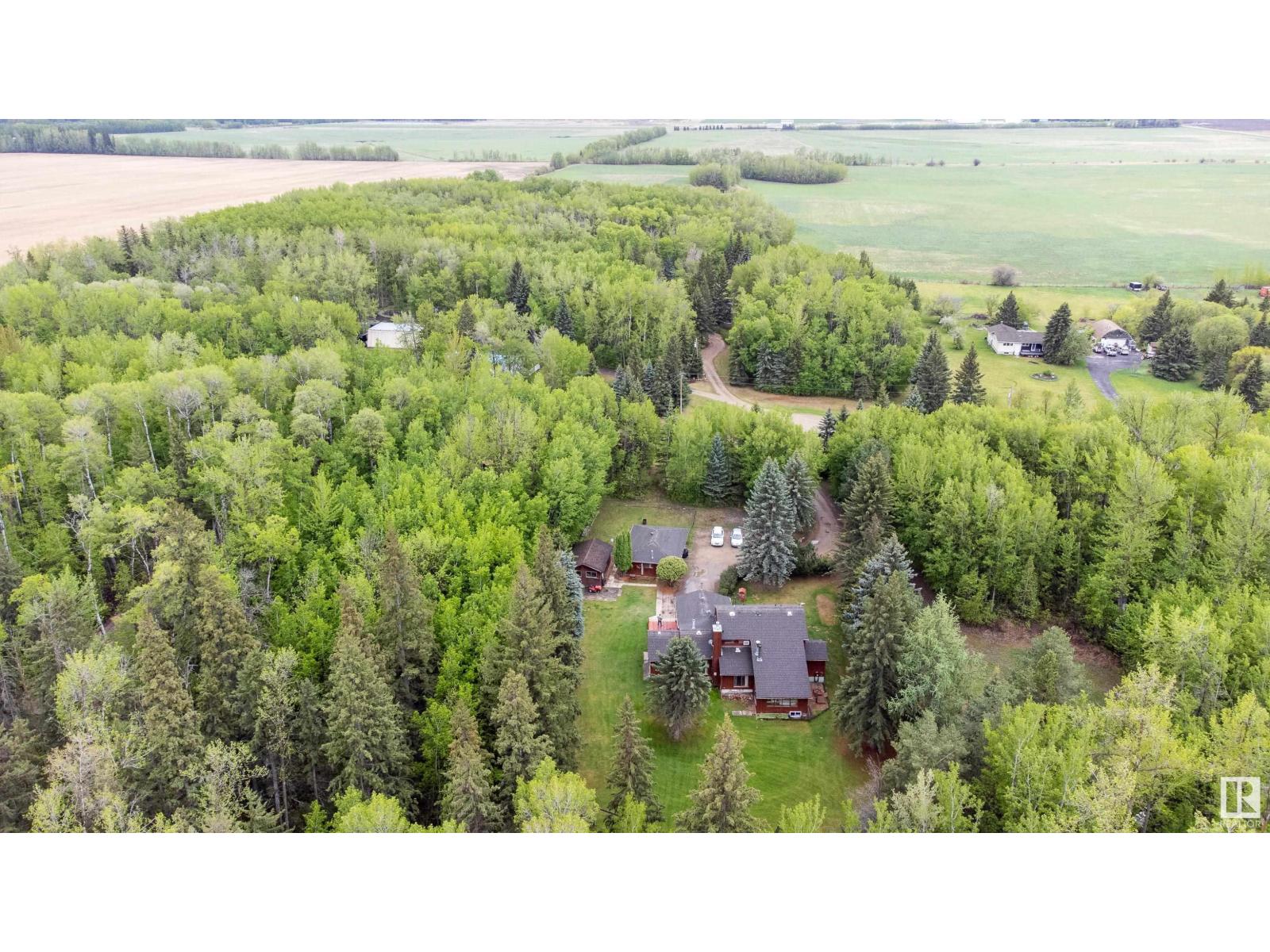 52215 Rge Road 270 Unit 14, Rural Parkland County, AB T7X 3L6