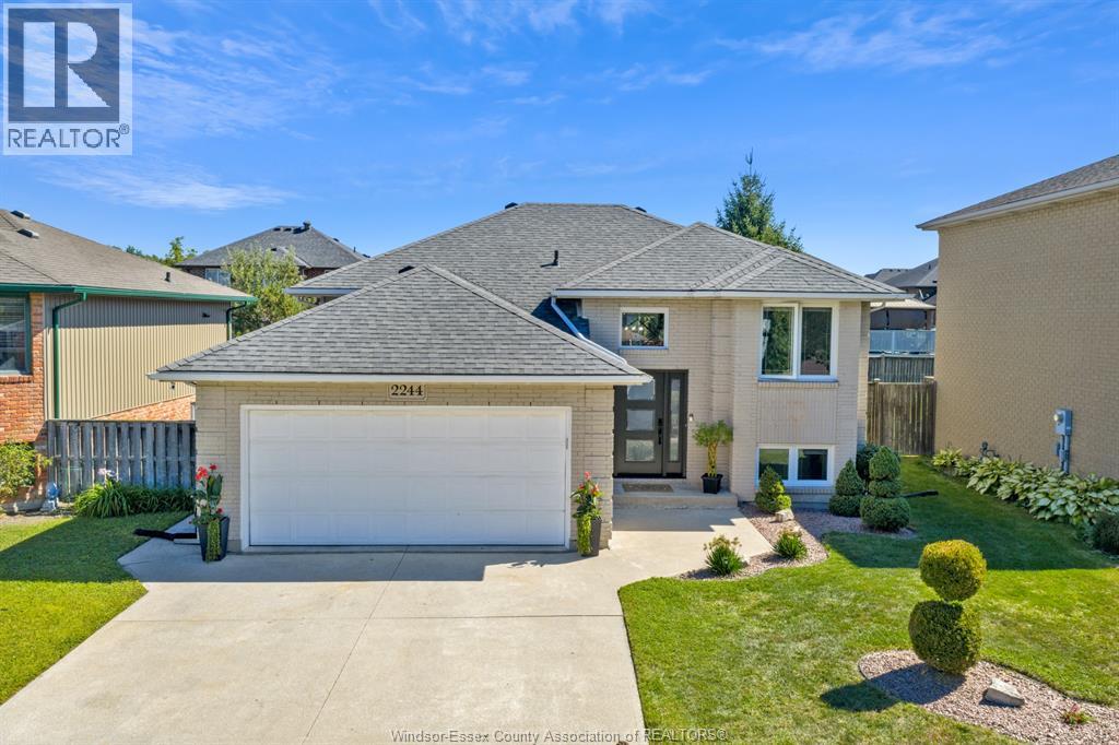 2244 California, Windsor, ON N9B 3V5