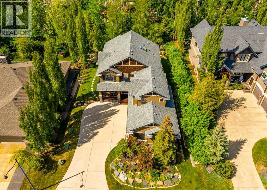 10 Spring Valley Pl SW, Calgary, AB T3H 4V1