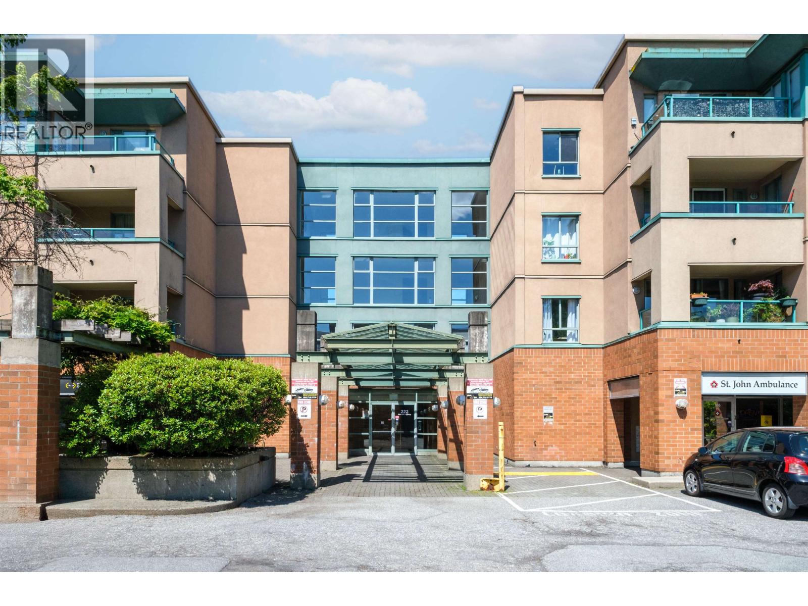223 Mountain Highway Unit 209 Hwy, North Vancouver, BC V7J 3V3