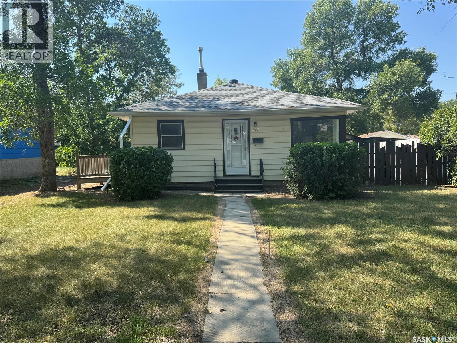 760 Argyle St, Regina, SK S4T 3P6