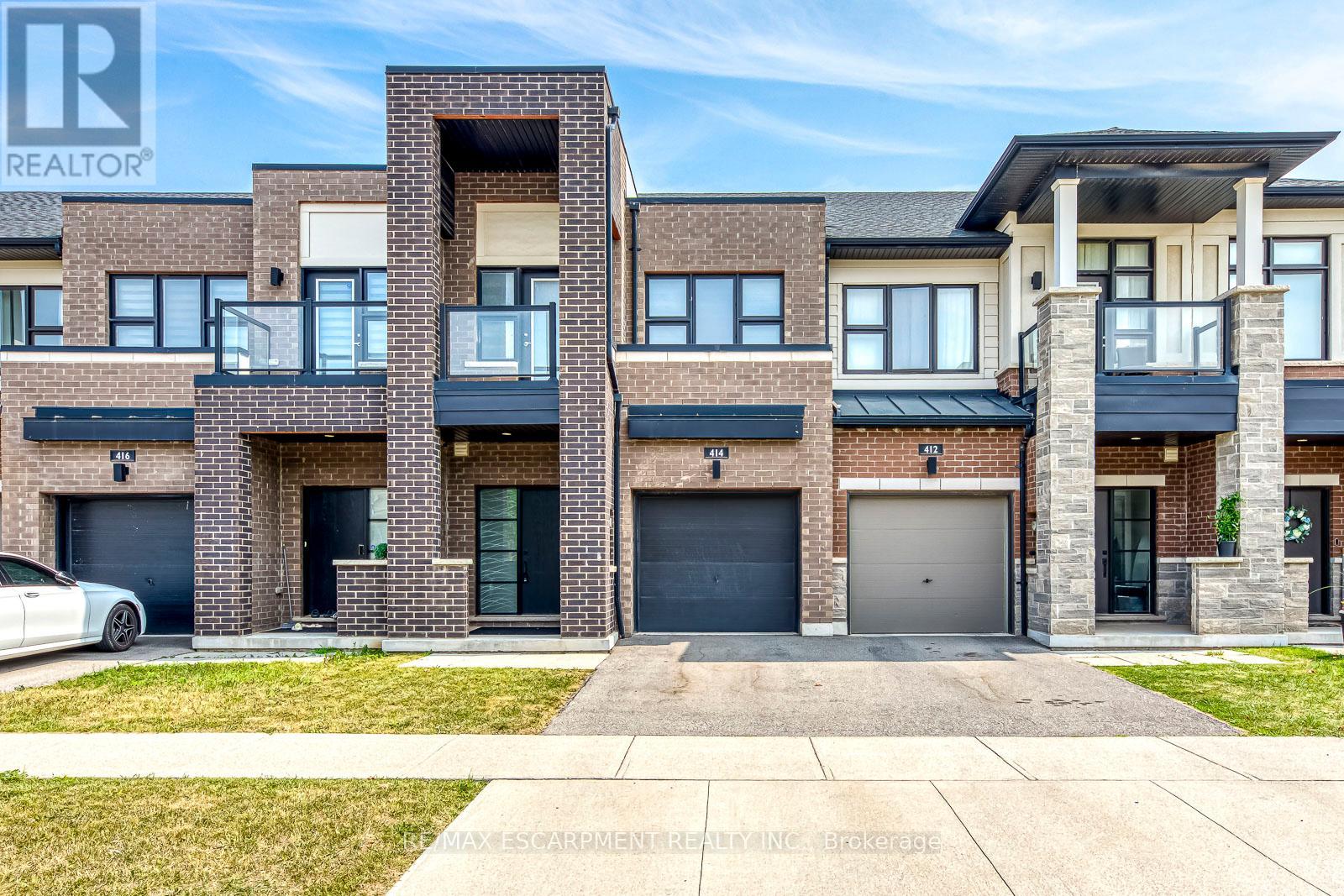414 Wheat Boom Dr, Oakville, ON L6H 0R4