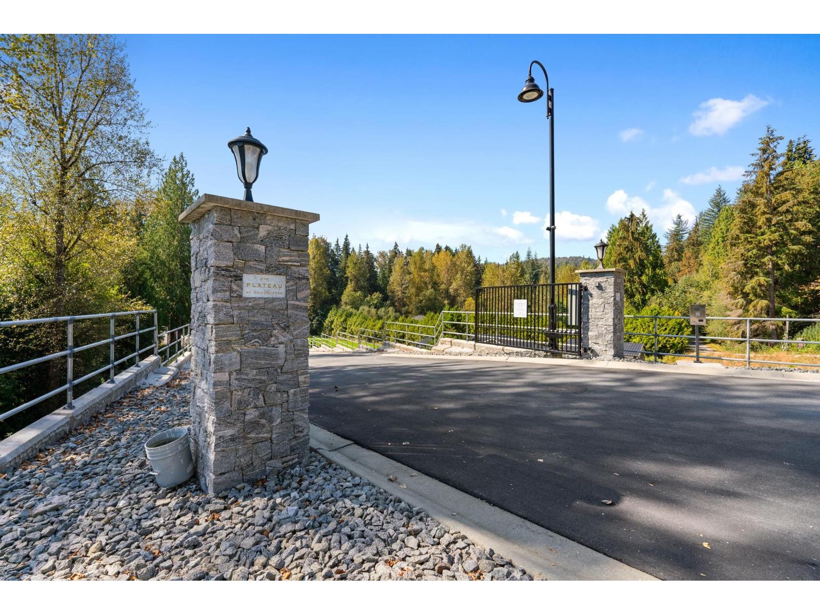 32295 Silver Creek Dr, Mission, BC V2V 0L7