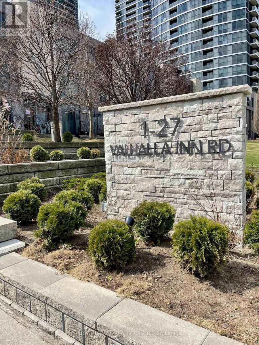 35 19 Valhalla Inn Rd, Toronto, ON M9B 0B3