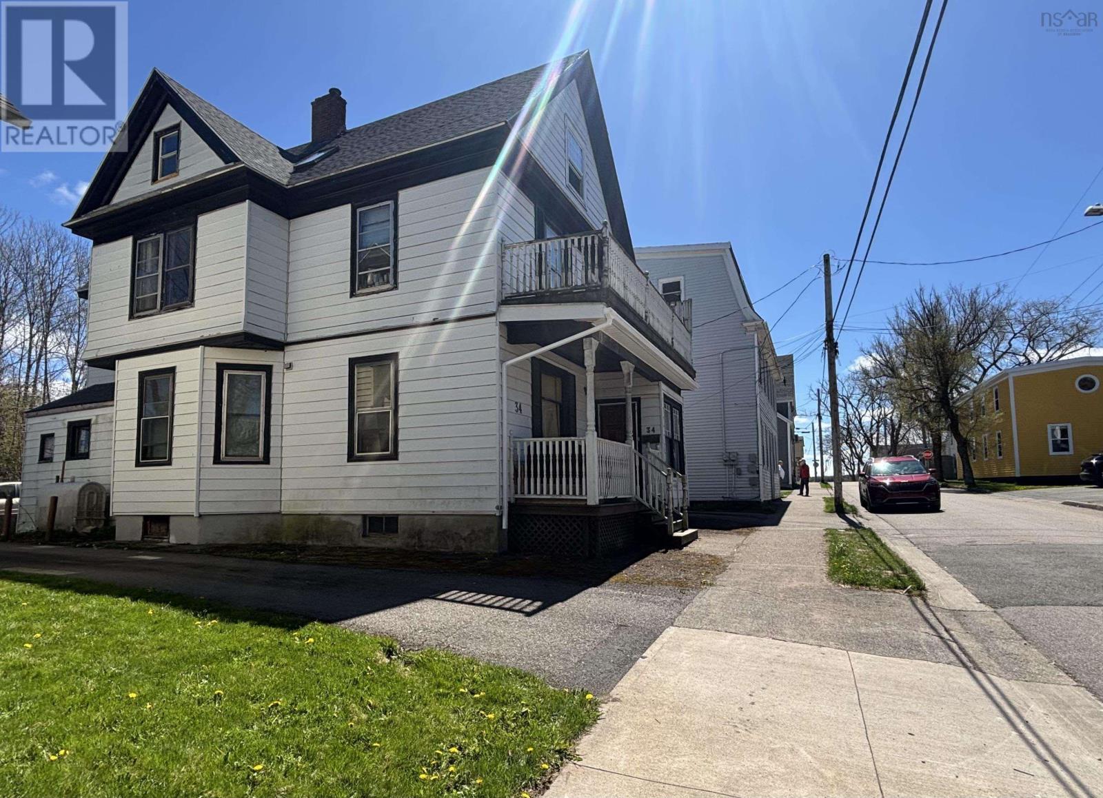 34 Amelia St, Sydney, NS B1P 6C2