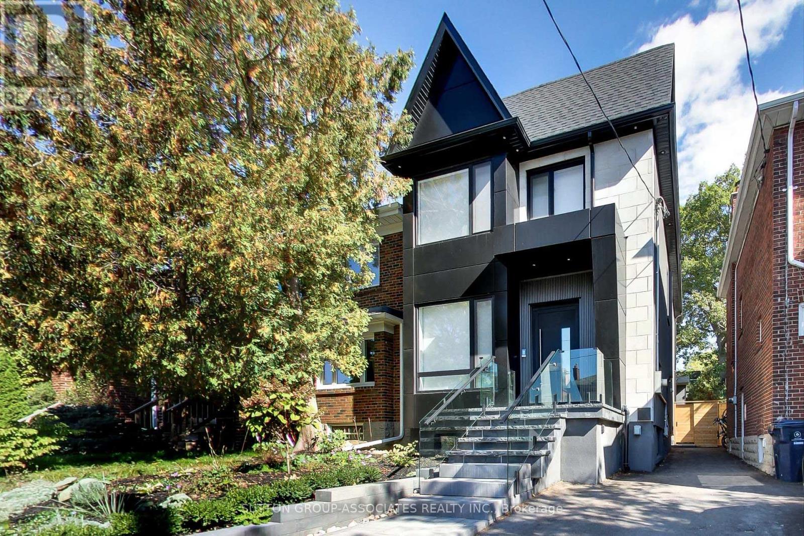 199 Arlington Ave, Toronto, ON M6C 2Z4