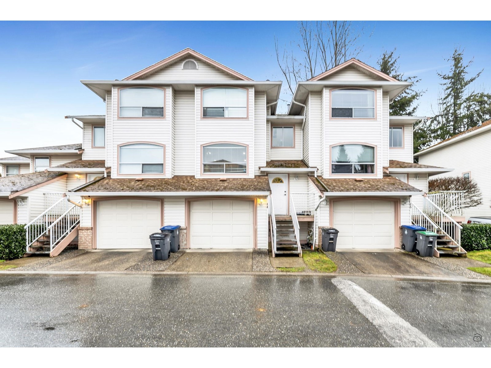 7140 132 Street Unit 14, Surrey, BC V3W 1J5