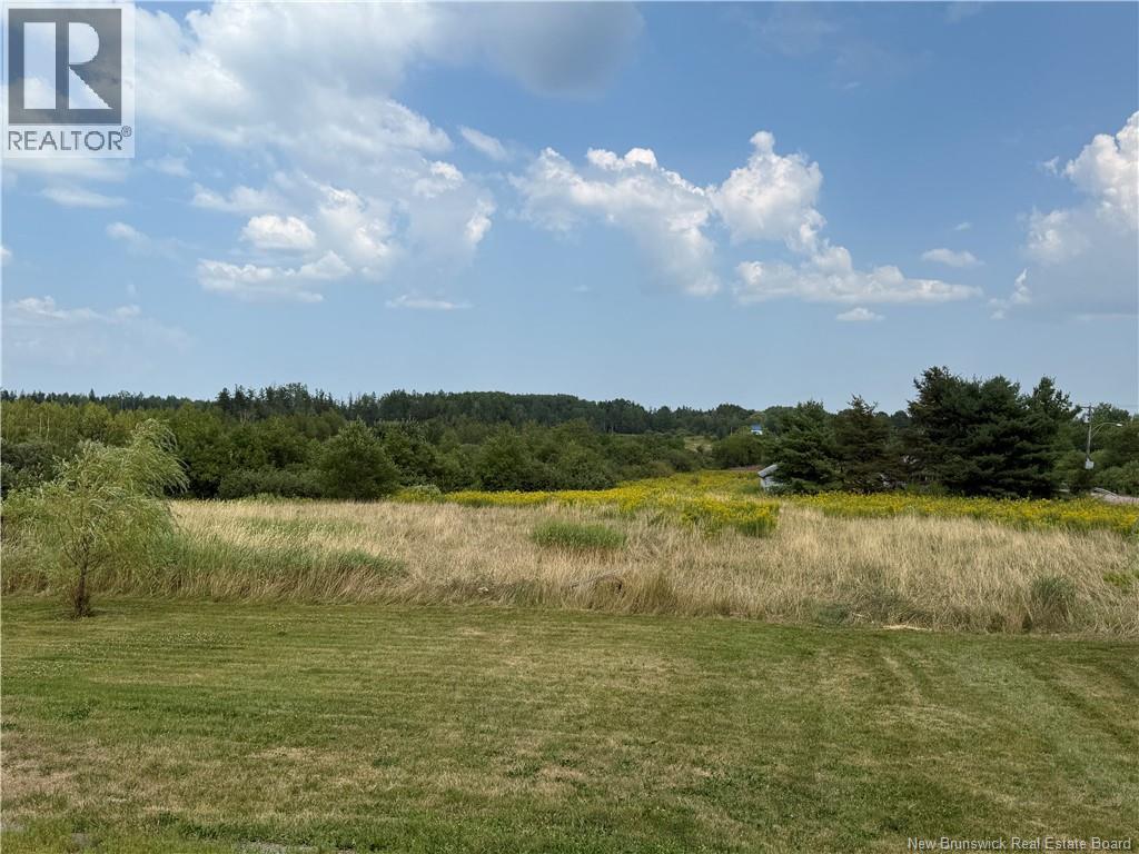 22 Mcwilliams Rd #-a, Salisbury, NB E4J 3C8