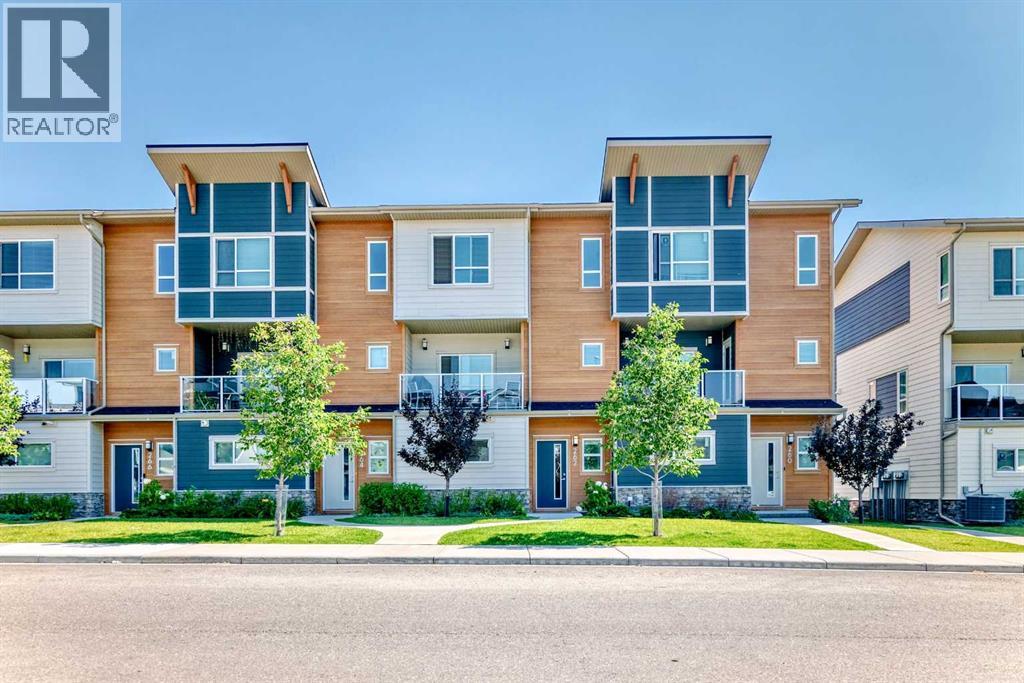 262 Harvest Hills Way NE, Calgary, AB T3K 2P3