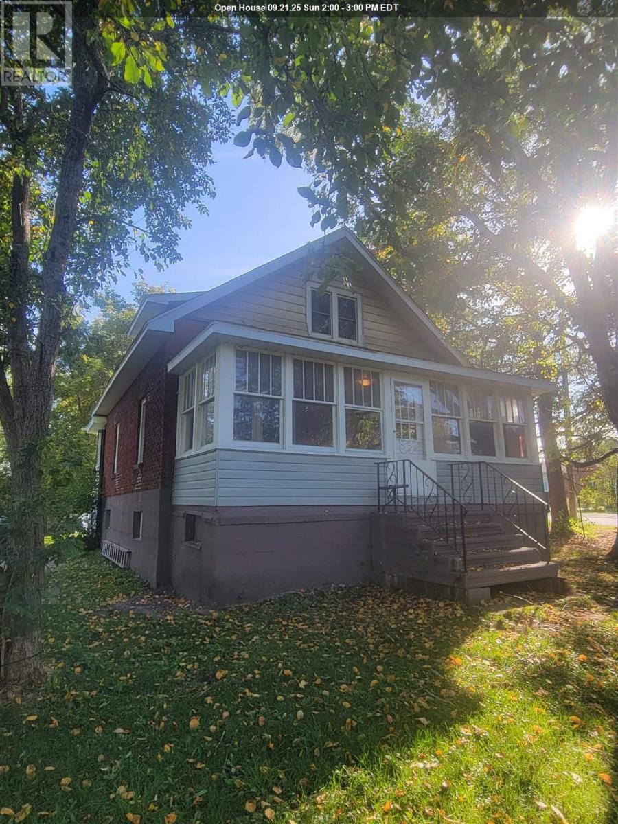444 Laurier Ave, Sault Ste. Marie, ON P6C 1X6