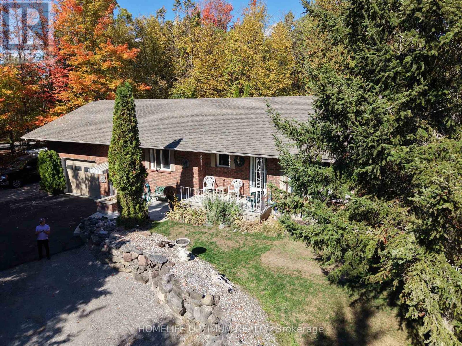 228 Pirates Glen Dr, Trent Lakes, ON K0M 1A0