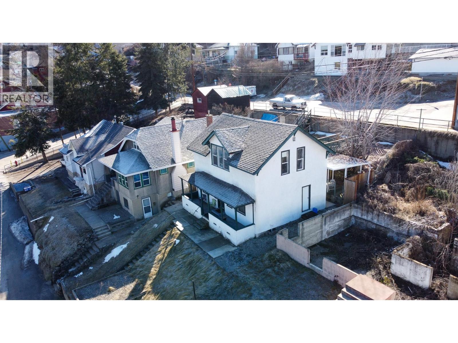 1860 Oak St, Trail, BC V1R 3Z6
