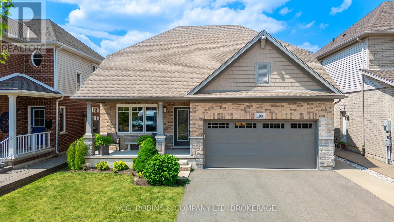 103 Tuliptree Rd, Thorold, ON L2V 0A5