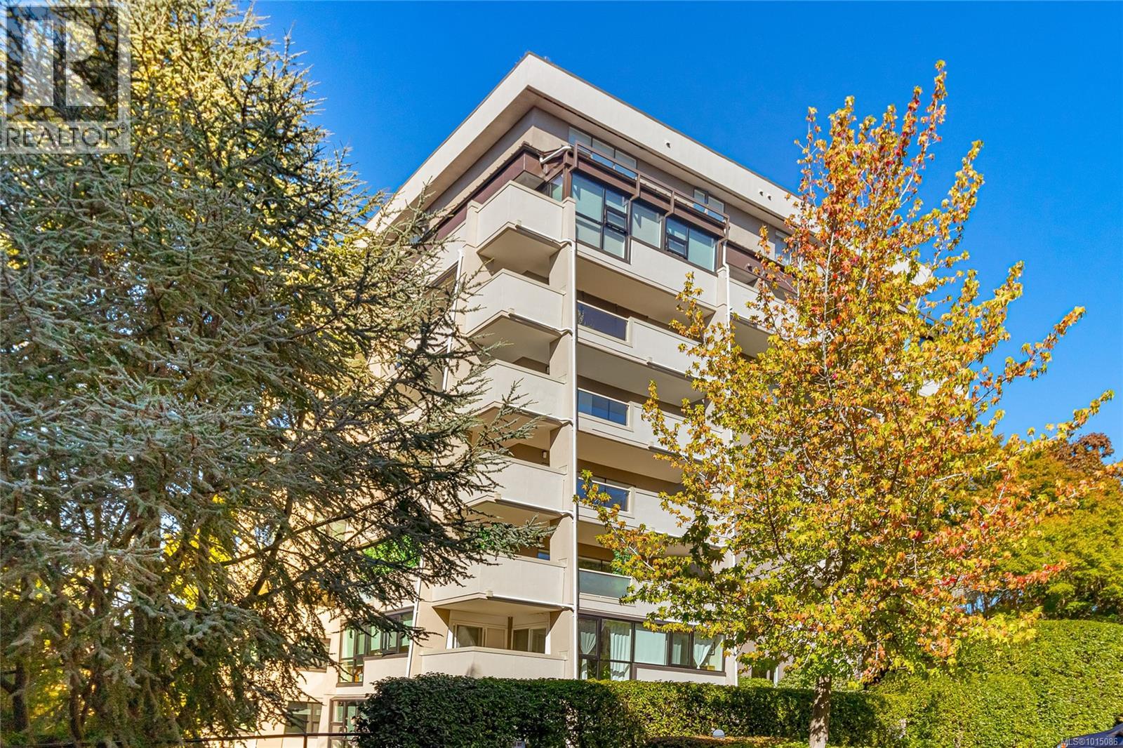 819 Burdett Ave Unit 501 Ave, Victoria, BC V8W 1B3