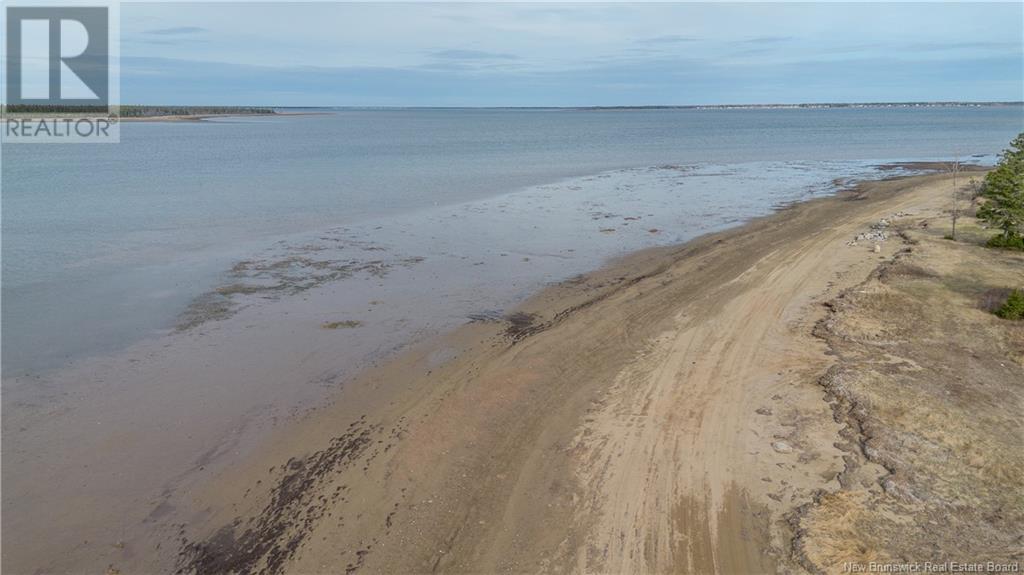 3669 Morais, Bas-Caraquet, NB E1W 5Y1