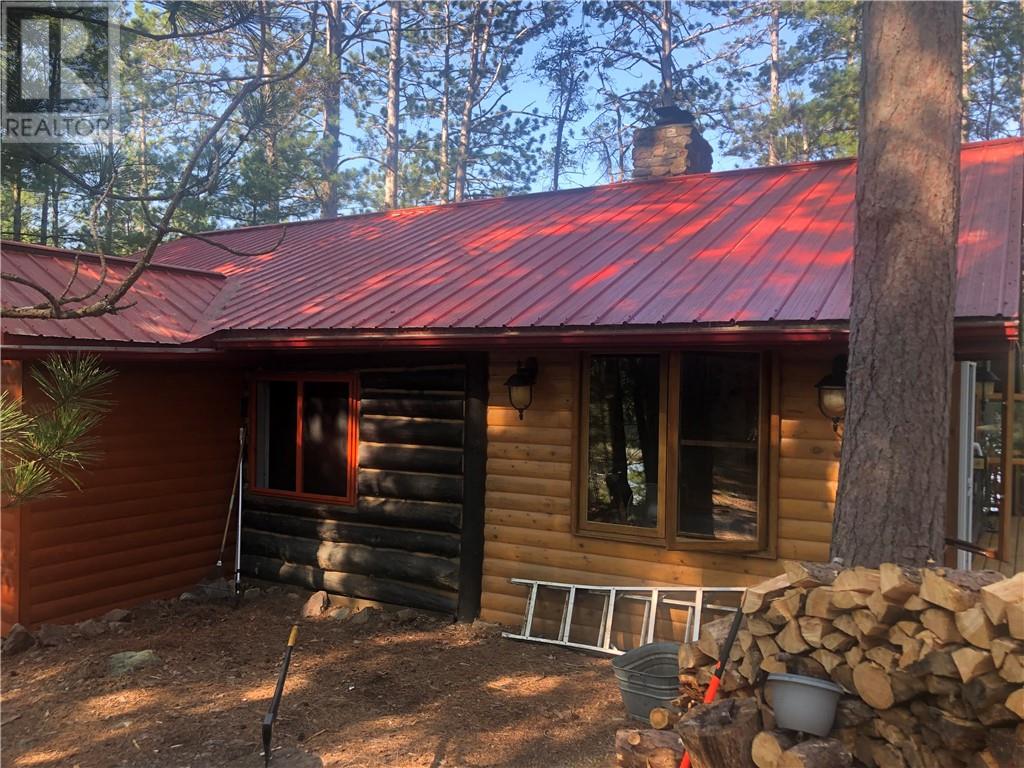 1 Island D, St.-Charles, ON P0M 2W0