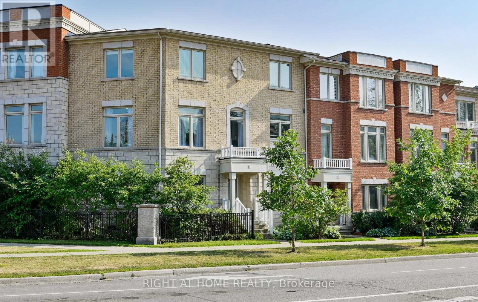 11 1299 Glenanna Rd, Pickering, ON L1V 3B7