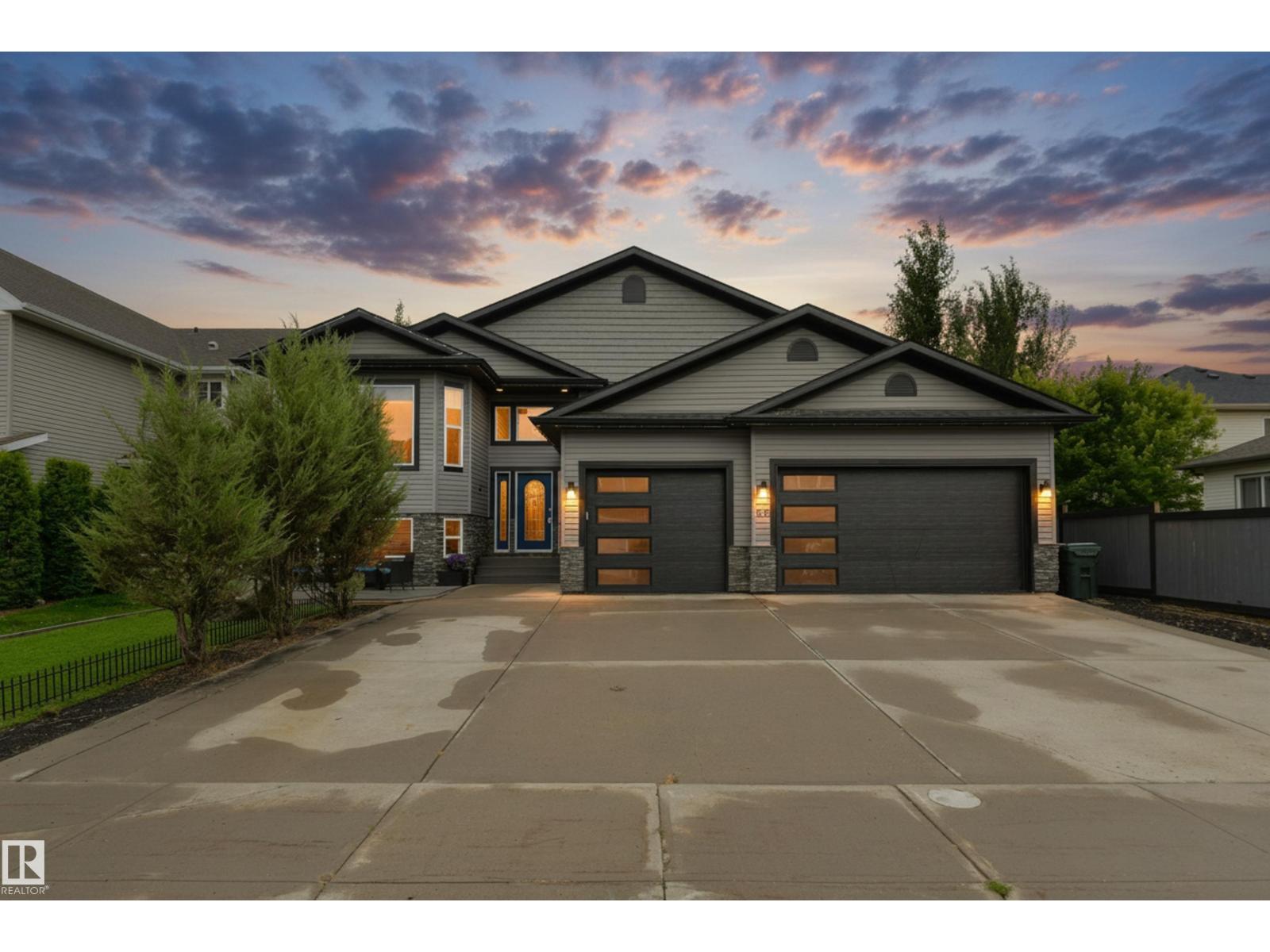 60 Huntington Cr, Spruce Grove, AB T7X 0A9